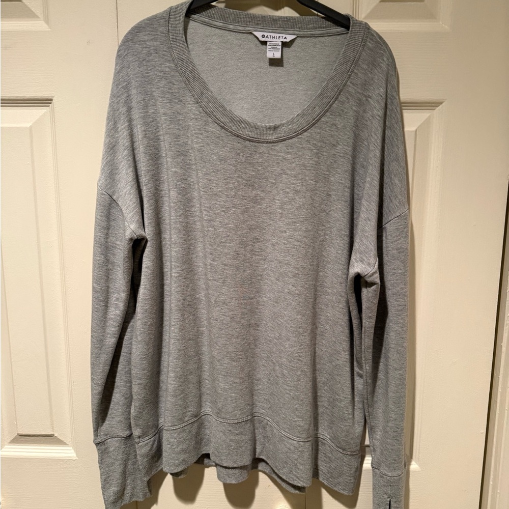 Athleta Light Gray V-Neck Top
